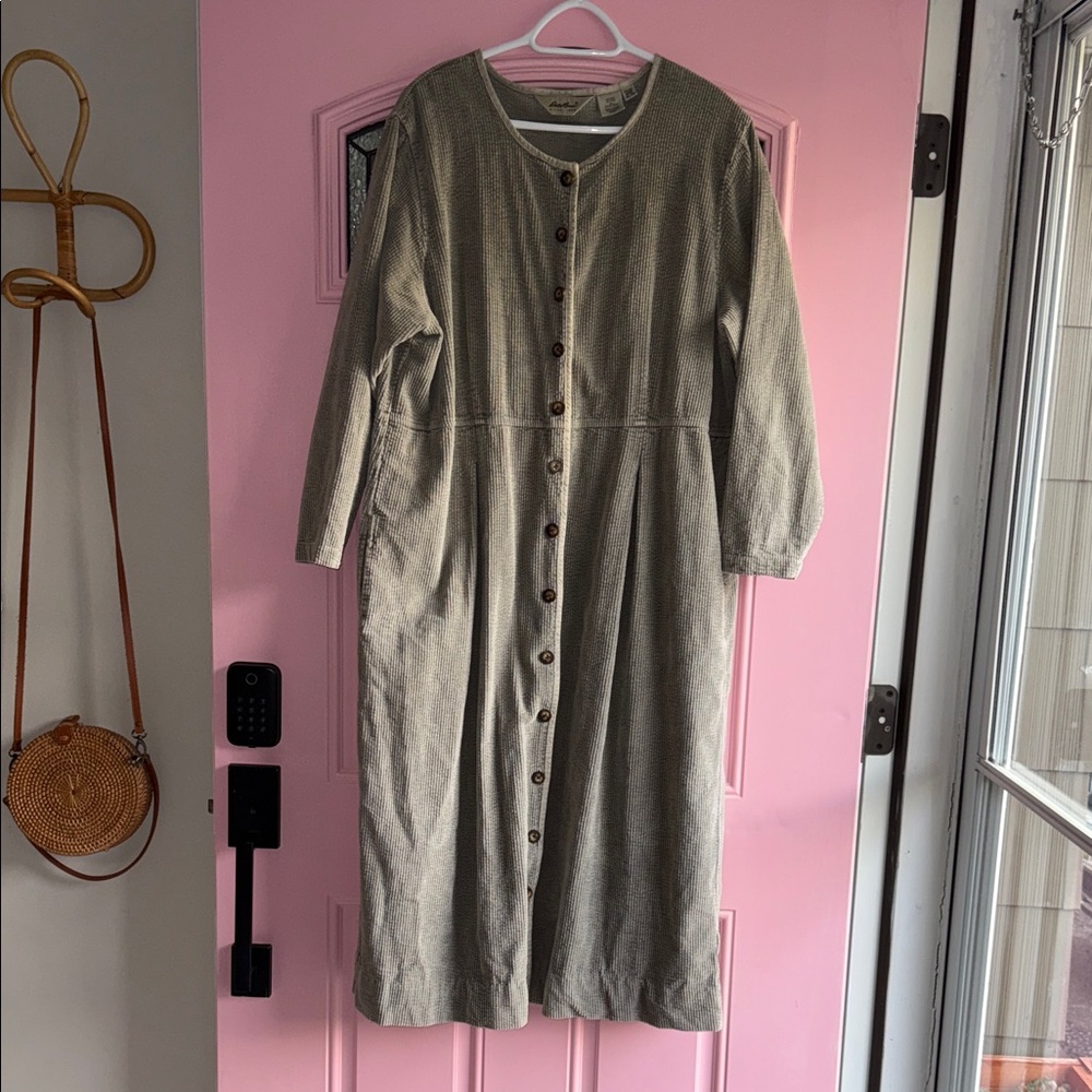 Vintage Olive Eddie Bauer Pockeyed Button-Down Dress
